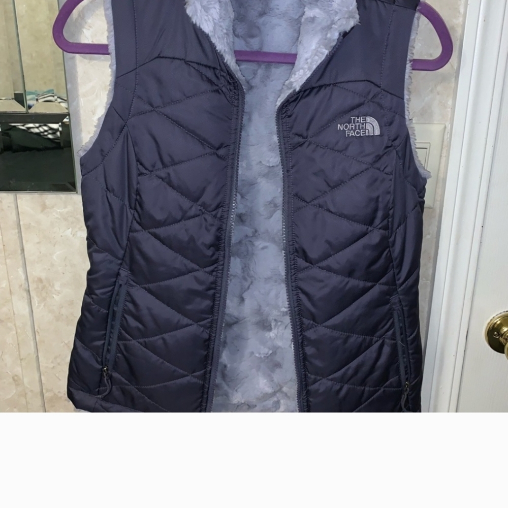 XS Women’s North Face vest